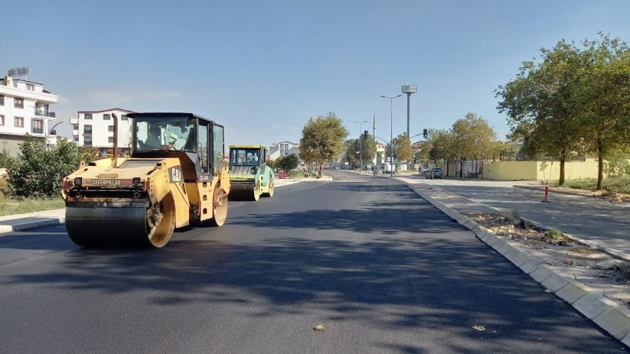 Darıca Atatürk Caddesi’ne 11 bin ton asfalt seriliyor