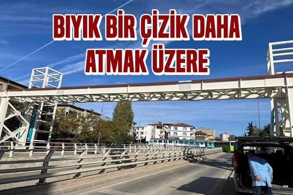 Bıyık Bir Çizik Daha Atmak Üzere