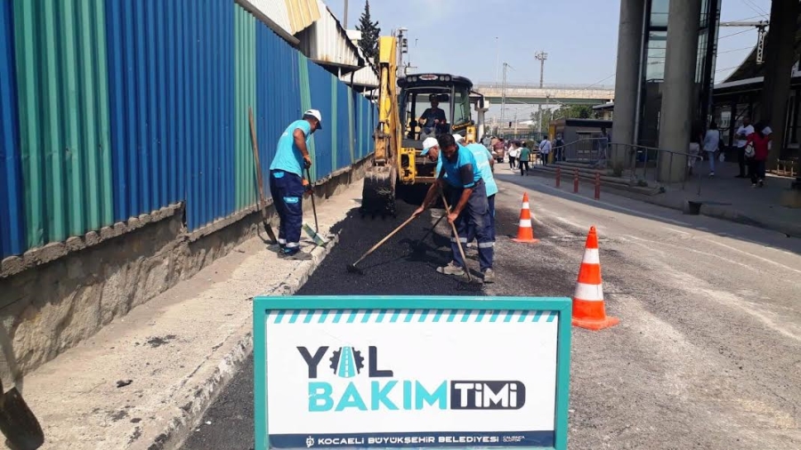 Darıca’da bozulan yollara anında müdahale