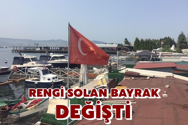 Rengi Solan Türk Bayrağı Değişti