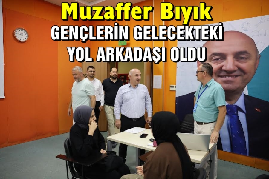 Darıca Belediyesi, üniversite tercihlerinde de gençlerin yanında