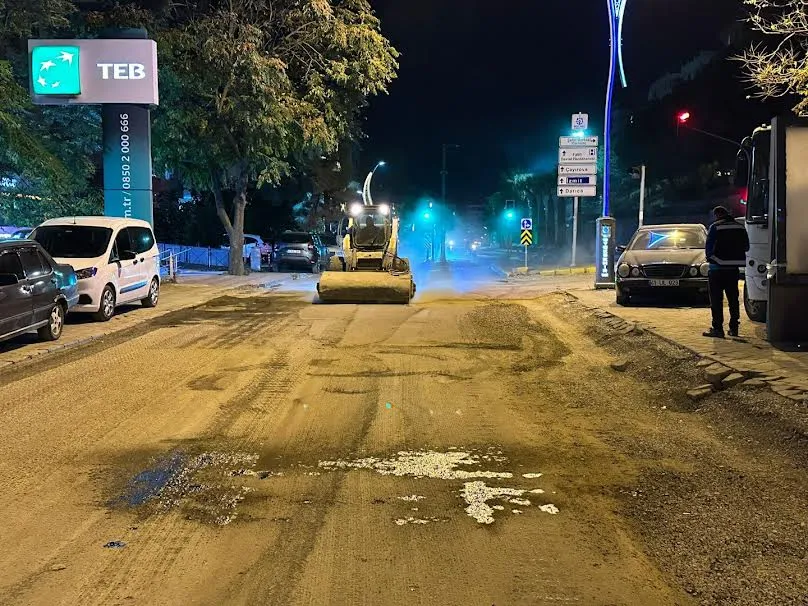 Büyükşehir’den Gebze İstanbul Caddesi’ndeki su taşkınlarına köklü çözüm