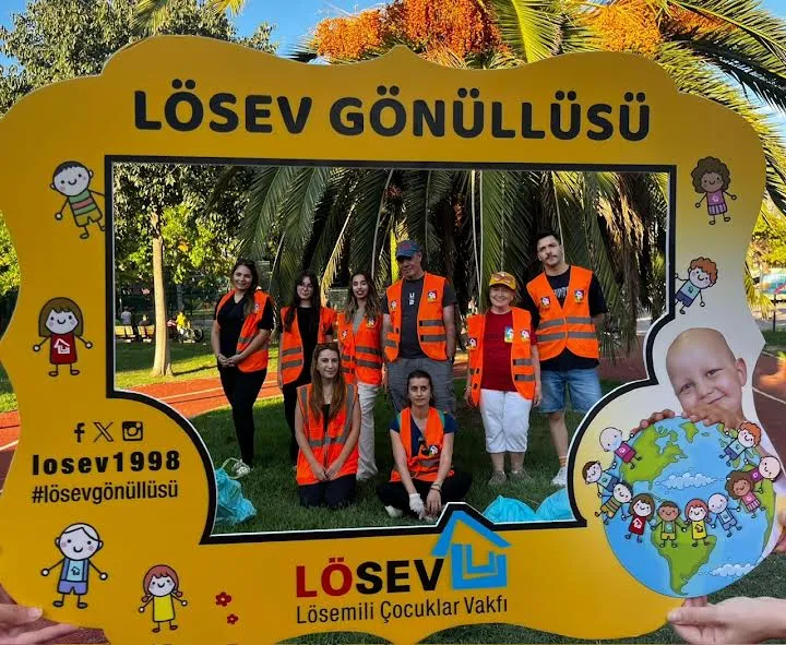 LÖSEV’DEN DÜNYA TEMİZLİK GÜNÜNDE  FARKINDALIK ÇALIŞMASI