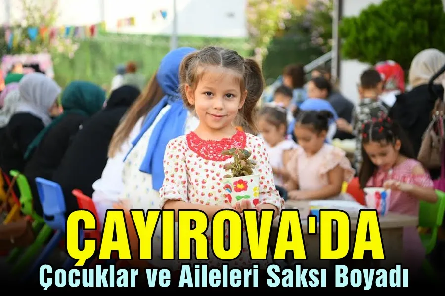 Aileler ve çocuklar, birlikte saksı boyayıp çiçek ekti