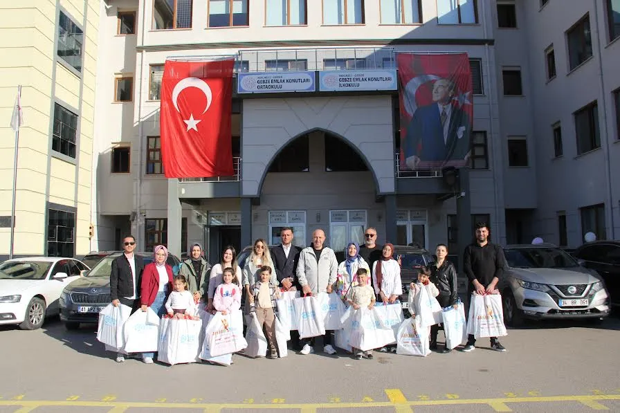 Gebzeli Miniklerden Lösemili Çocuklara Yürek Isıtan Destek
