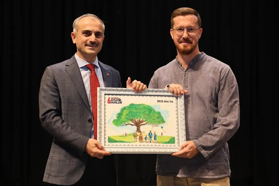 Youtuber Sertaç Abi, Çayırovalı sevenleriyle bir araya geldi