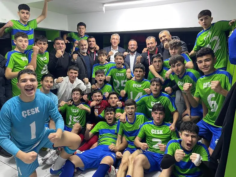 ÇESK u-16 Futbol Takımı şampiyon oldu