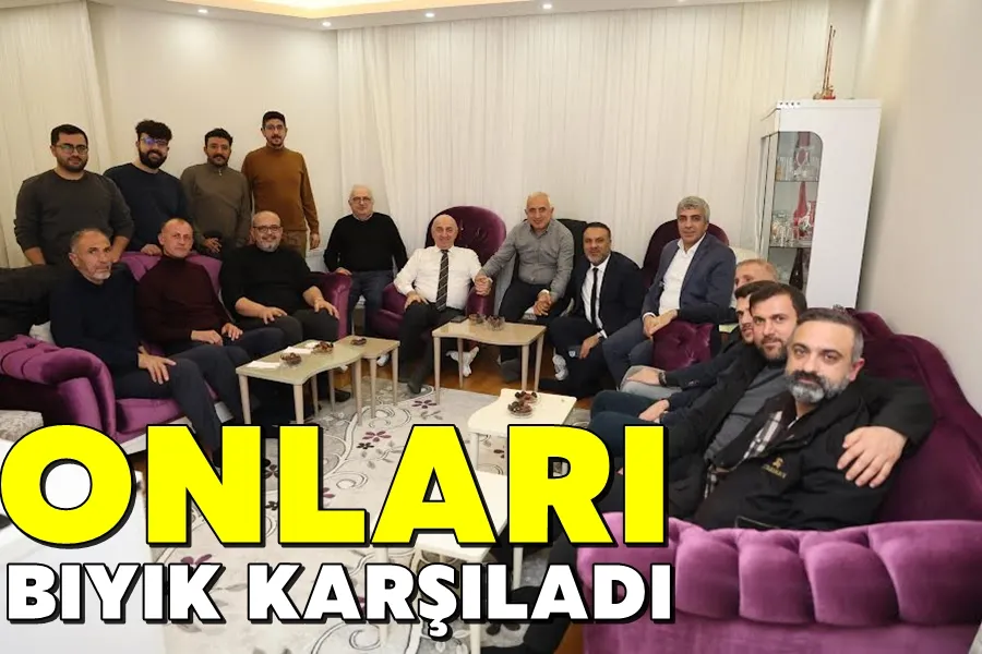 Onları Bıyık Karşıladı