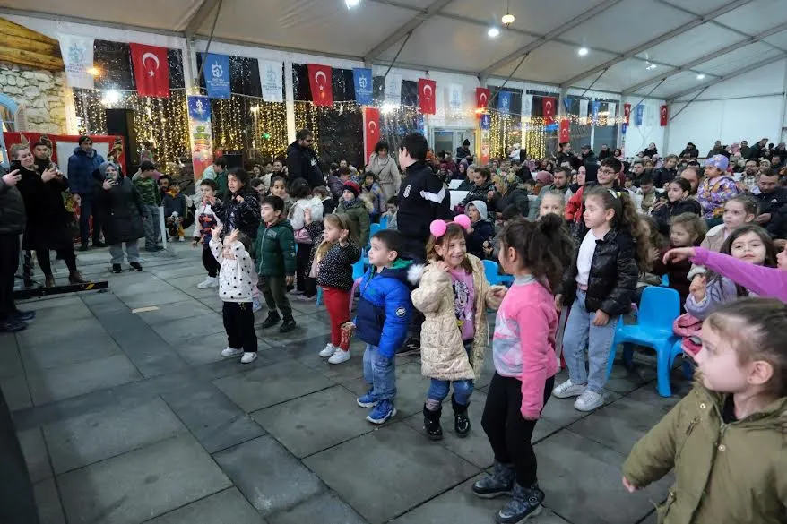 Büyükşehir, Ramazan coşkusunu kent meydanına taşıdı