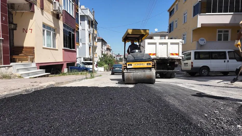 Çayırova’da üst yapı çalışmaları devam ediyor