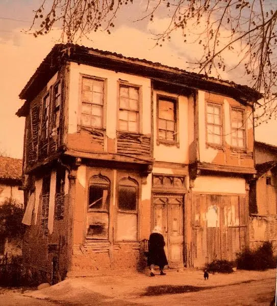 Tarihi yapılar geleceğe taşınıyor