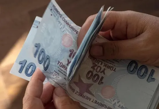 Emekliye 6.400 TL ek ödeme geliyor! Maaşlar yüzde 30 oranında artacak